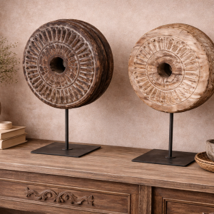Artisan Heritage Wheel on Stand – DD00127