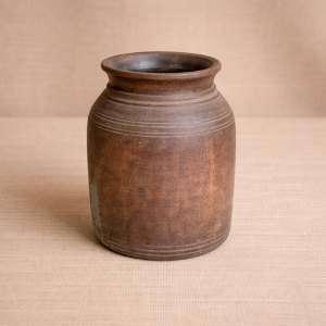 Artisan Heritage Clay Temple Pot – DD0074