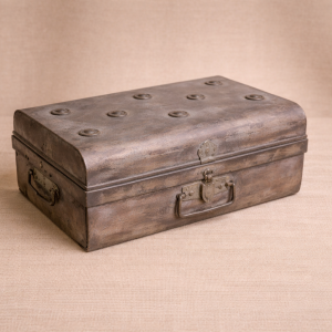 Artisan Heritage Iron Chest – DD0078